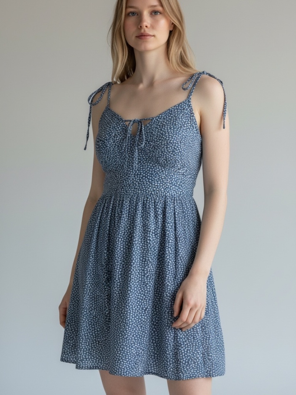 SHEIN Blue and White Ditsy Floral Mini Dress Size Medium
